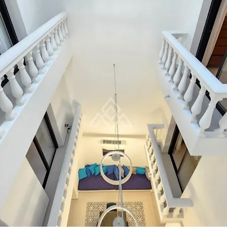 Casa Suspiro Гостьовий будинок Естепона