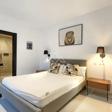 Casa Suspiro Гостьовий будинок Естепона