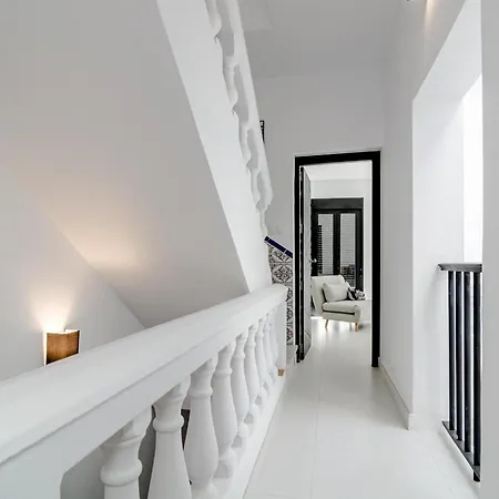 Casa Suspiro Гостьовий будинок Естепона
